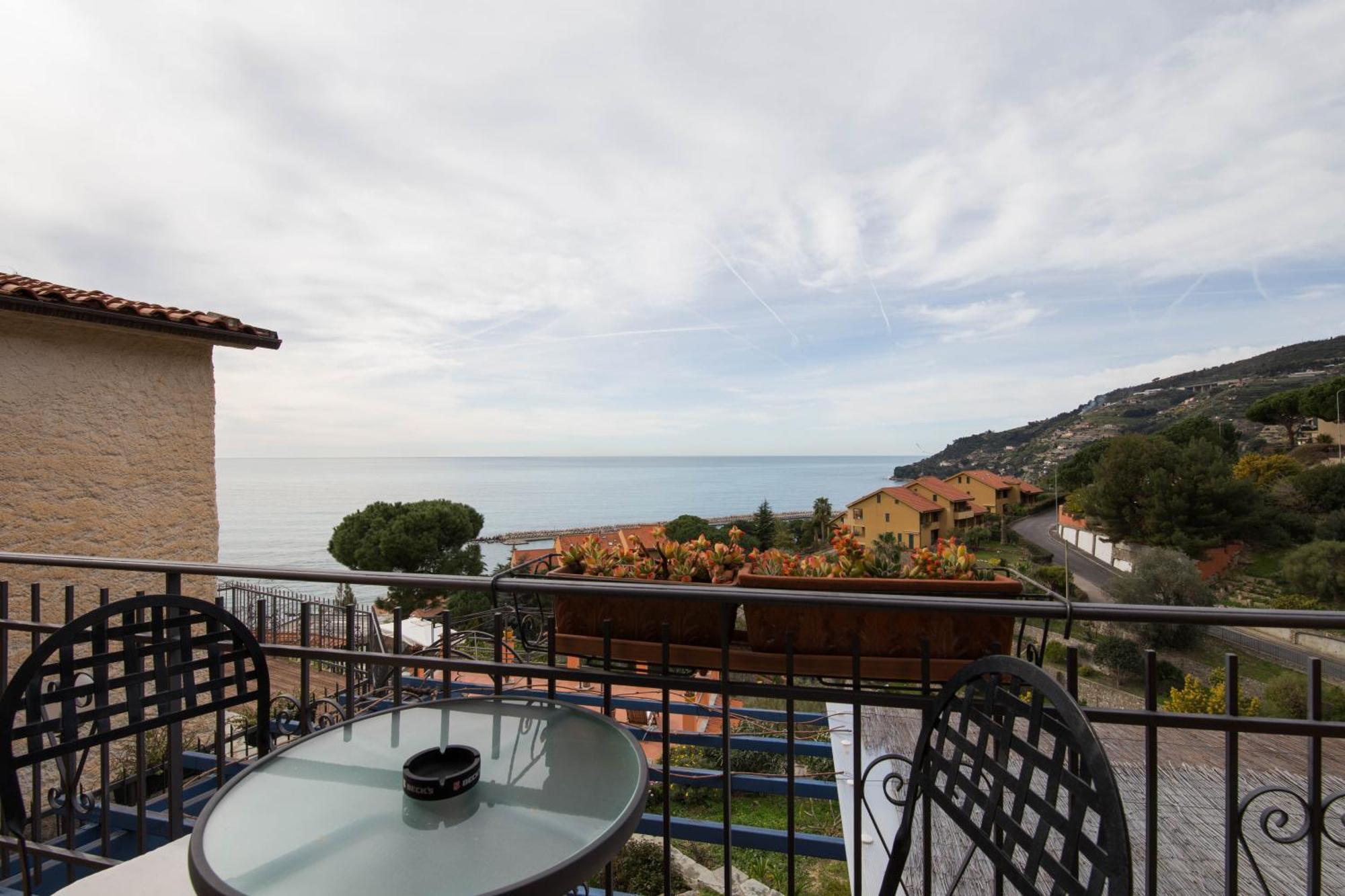 B&B La Mimosa del Golfo Ospedaletti Camera foto