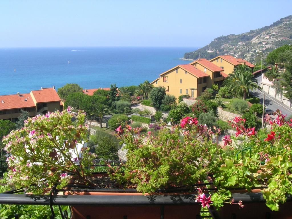 B&B La Mimosa del Golfo Ospedaletti Esterno foto